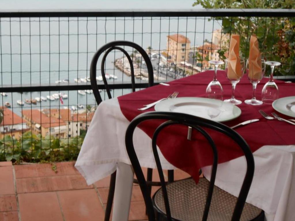 Hotel Vittoria Porto Santo Stefano  Exterior foto